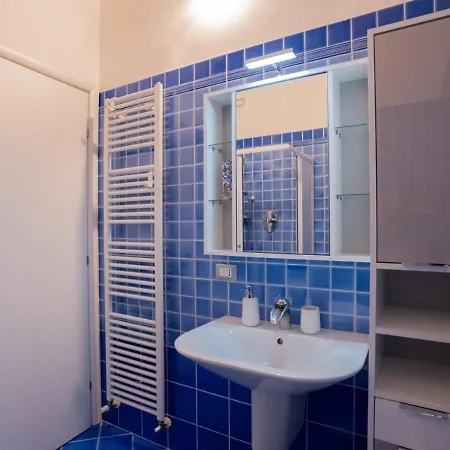 Mansarda Colombo - Car Parking * Ferrara