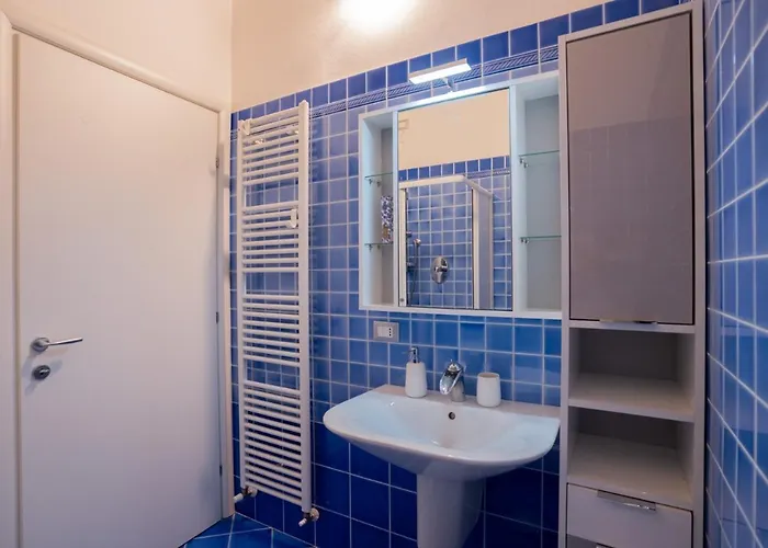 Mansarda Colombo - Car Parking * Ferrara