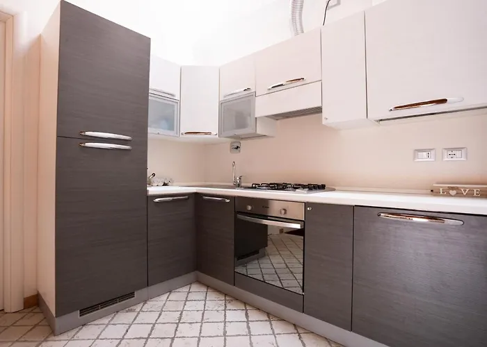 Apartman Mansarda Colombo - Car Parking