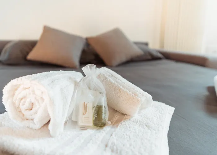 Apartman Mansarda Colombo - Car Parking Ferrara