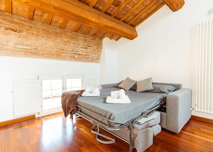 Mansarda Colombo - Car Parking *