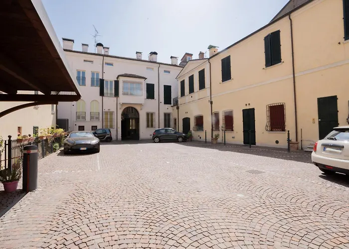 Mansarda Colombo - Car Parking